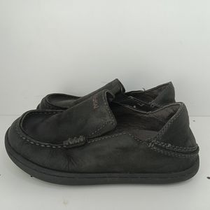 Olukai Moloa Boys  Size K.10 Black Leather Slip On Casual Loafers